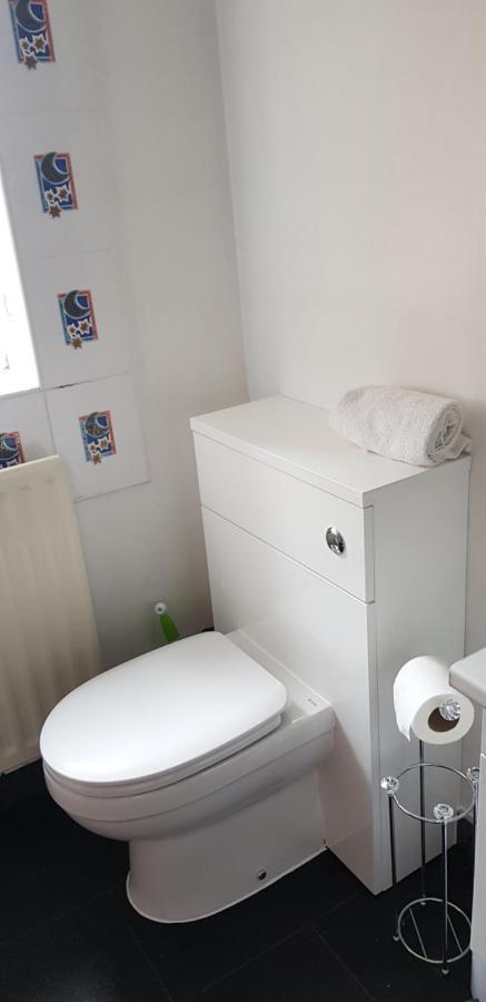 Shiralee Bed And Breakfast 索尔兹伯里 外观 照片