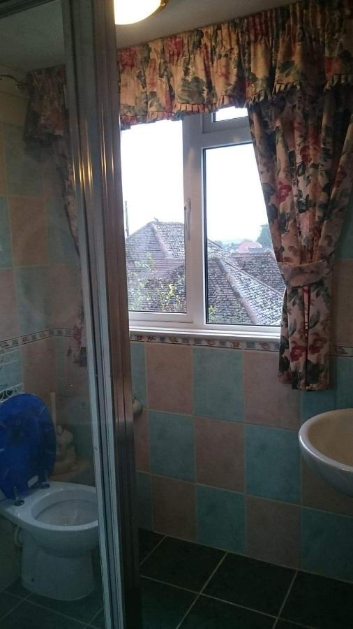 Shiralee Bed And Breakfast 索尔兹伯里 外观 照片